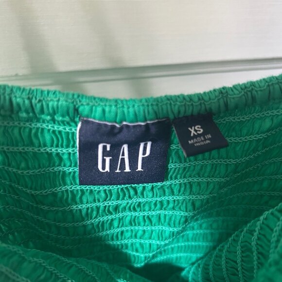 Gap smocked midi sundress (XS) - Picture 2 of 2